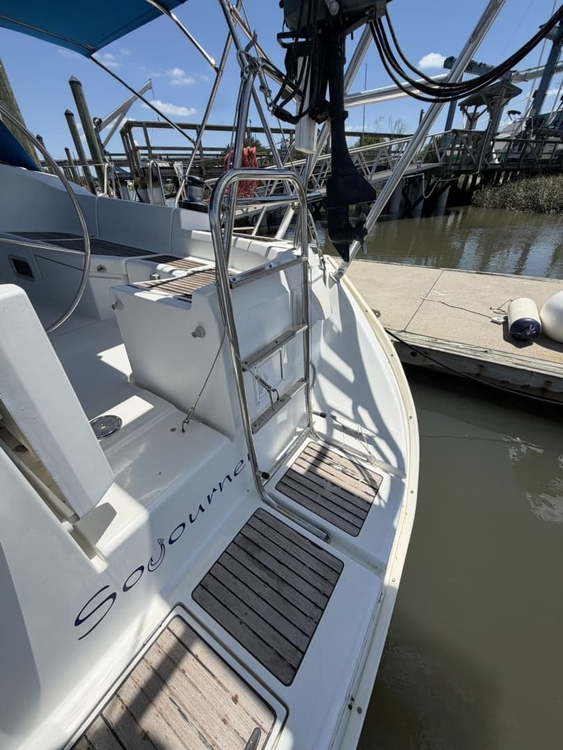 2006 Beneteau 423 - Image 27