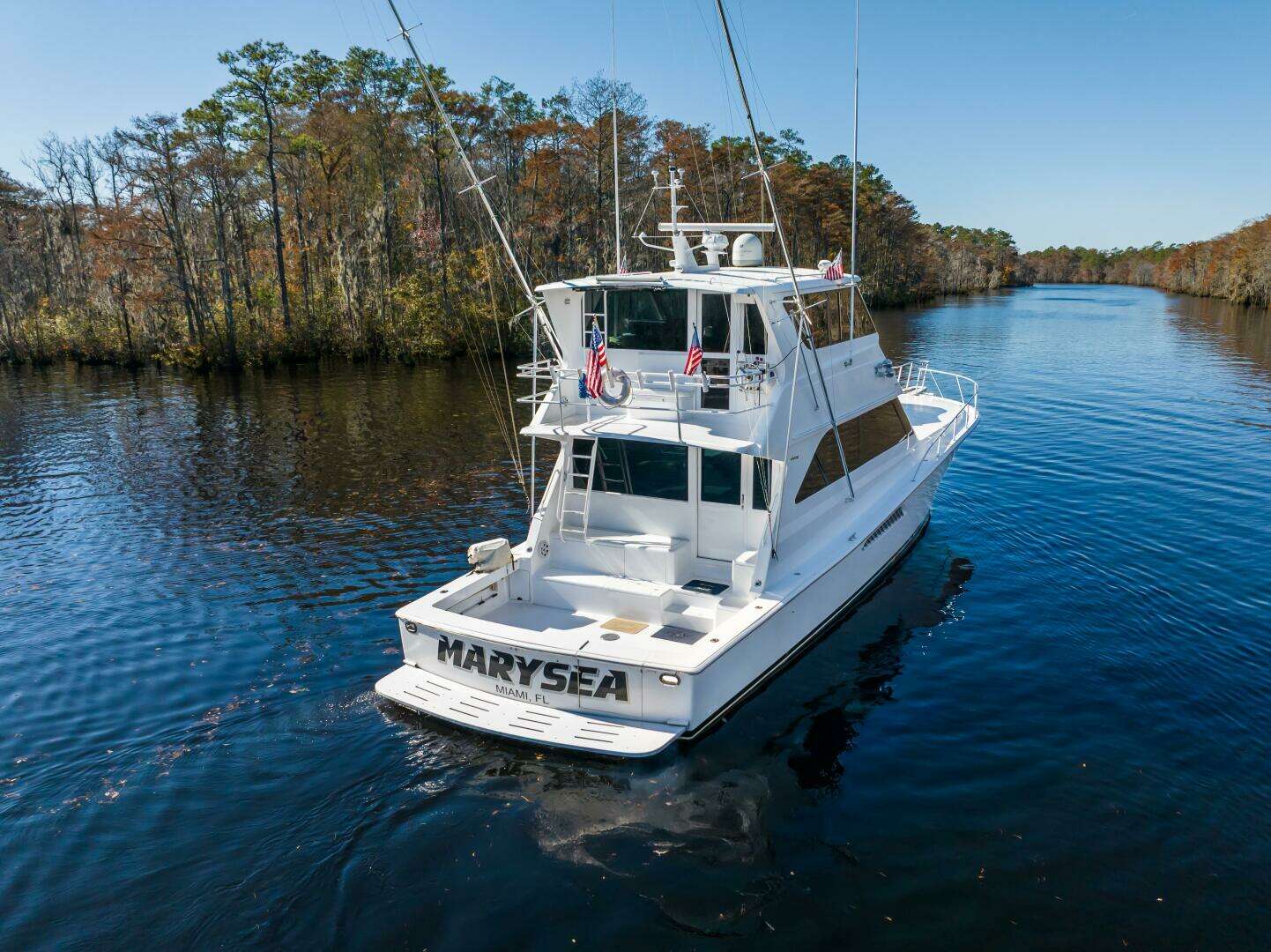 1999 Viking 58 Enclosed Flybridge - Image 5