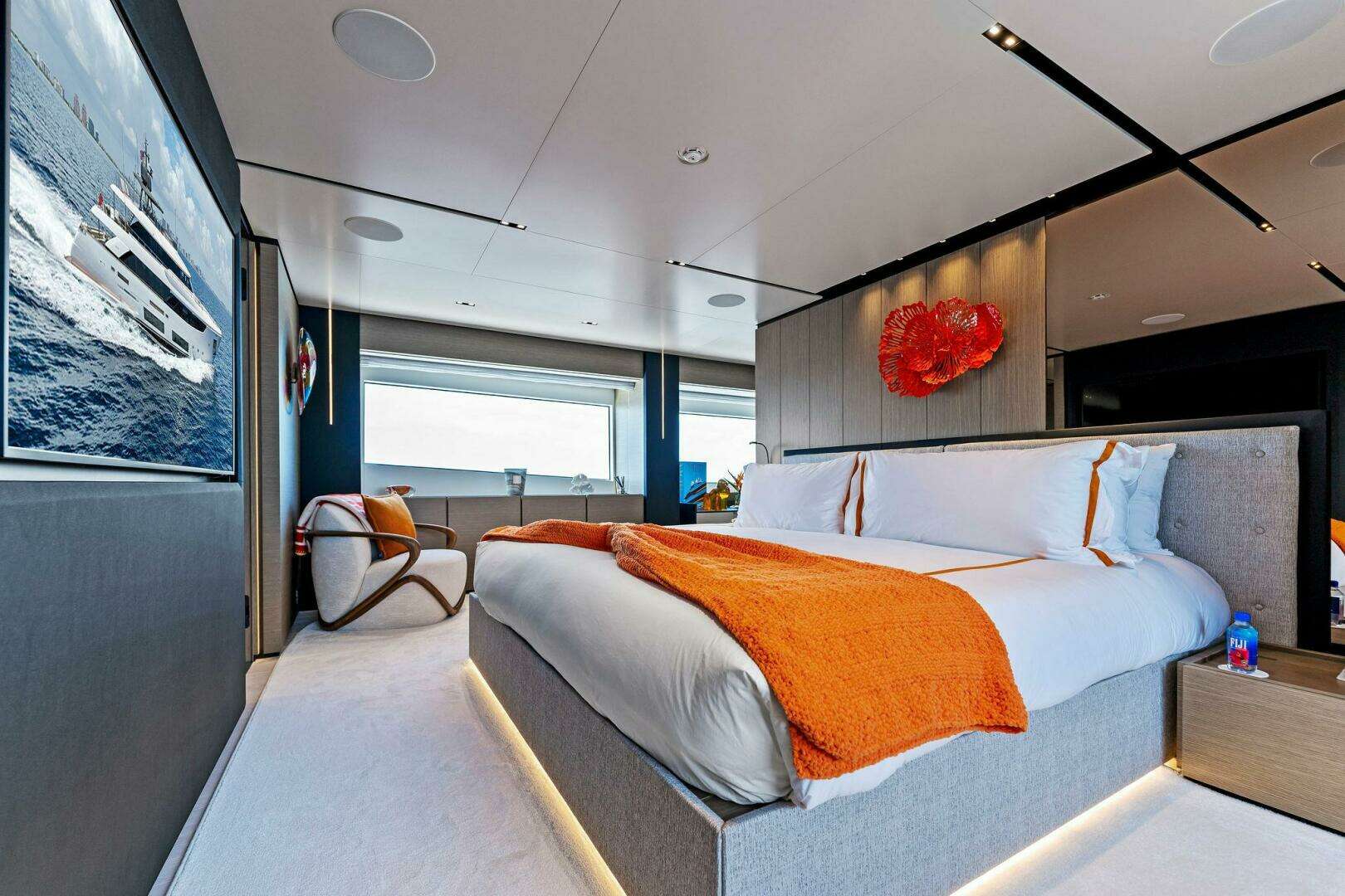 2024 Custom Line Navetta 33 - Image 72
