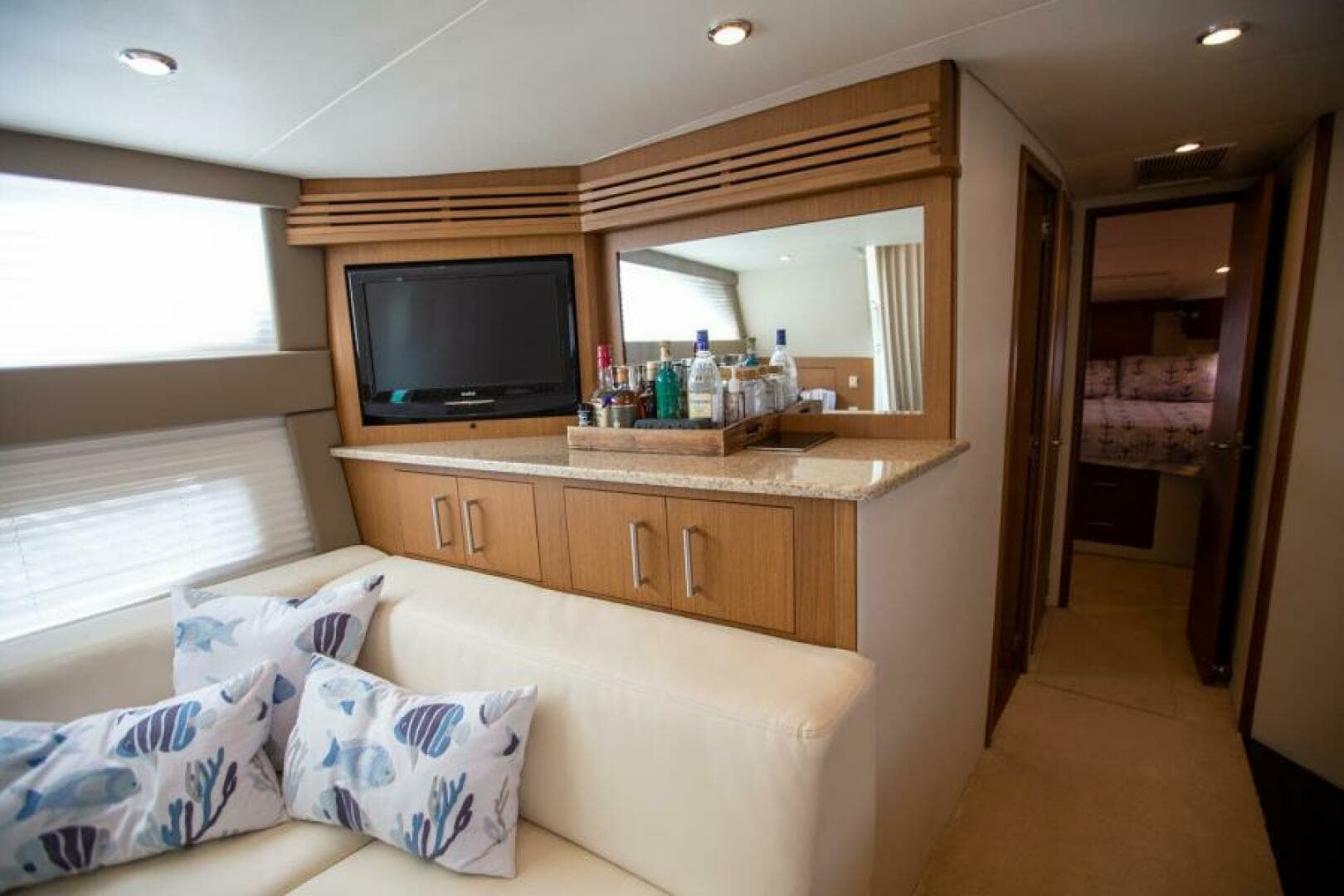 2012 Carver Sojourn - Image 26