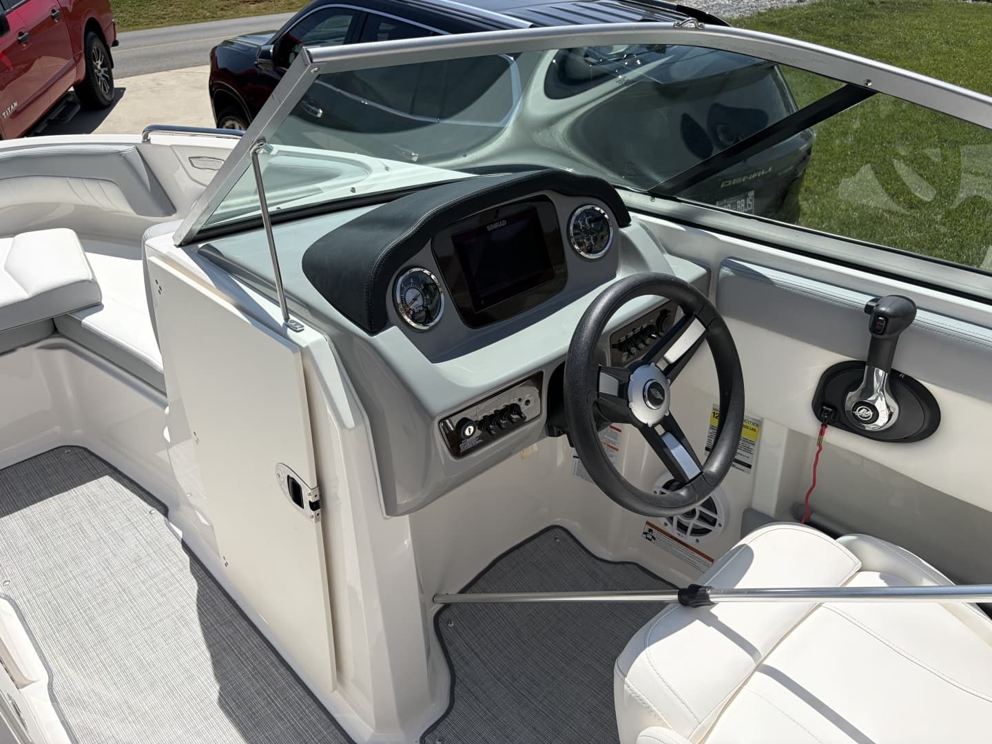 2022 Chaparral 21 SSi - Image 53