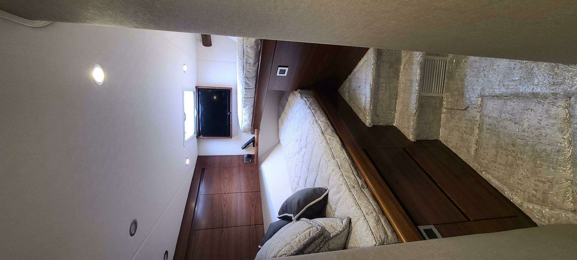 2024 Viking 54 Convertible - Image 10