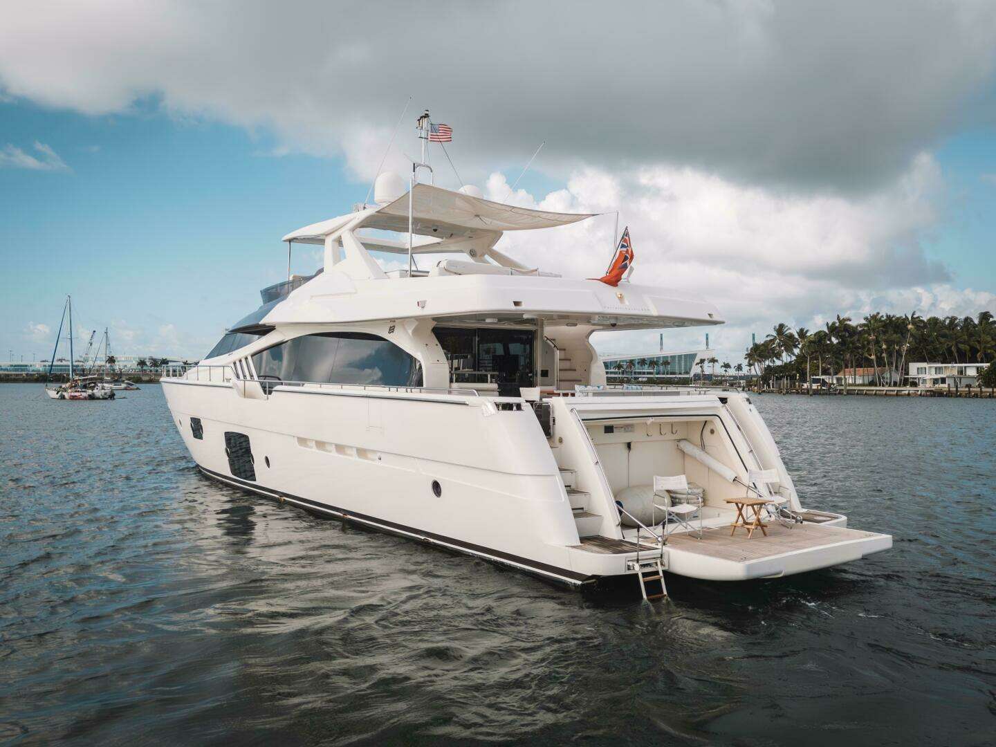 2014 Ferretti Yachts 870 - Image 8