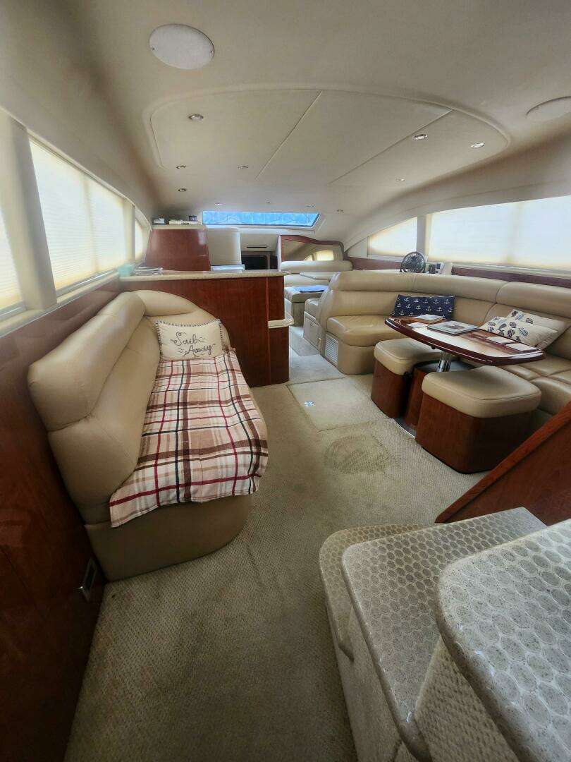 2003 Sea Ray 480 Motor Yacht - Image 8