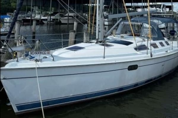 2004 Hunter 386 - Image 1