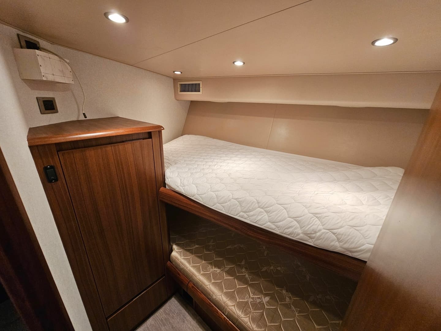2010 Viking 64' Sportfish Convertible - Image 24