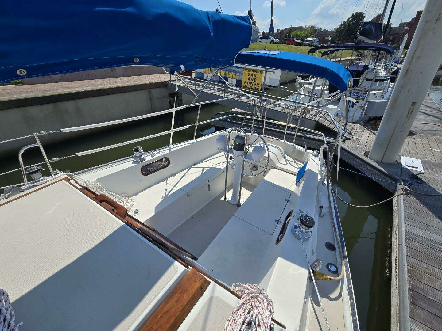 1986 Catalina Tall Rig - Image 17
