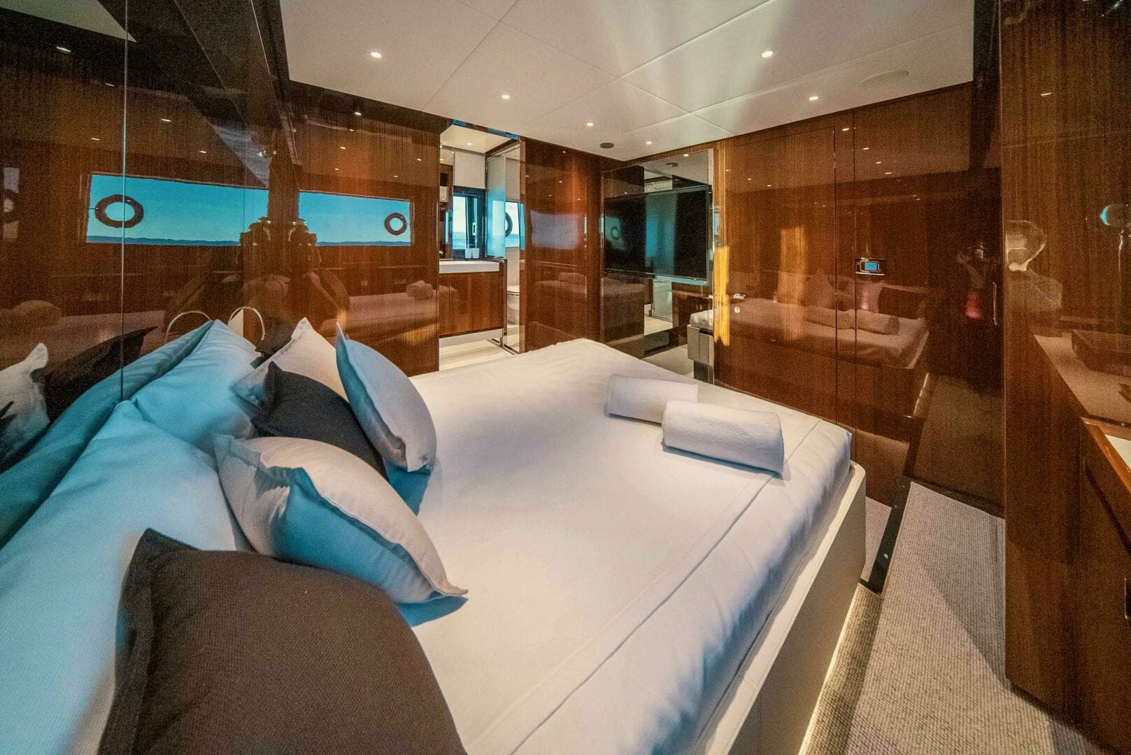 2023 Riva — - Image 19