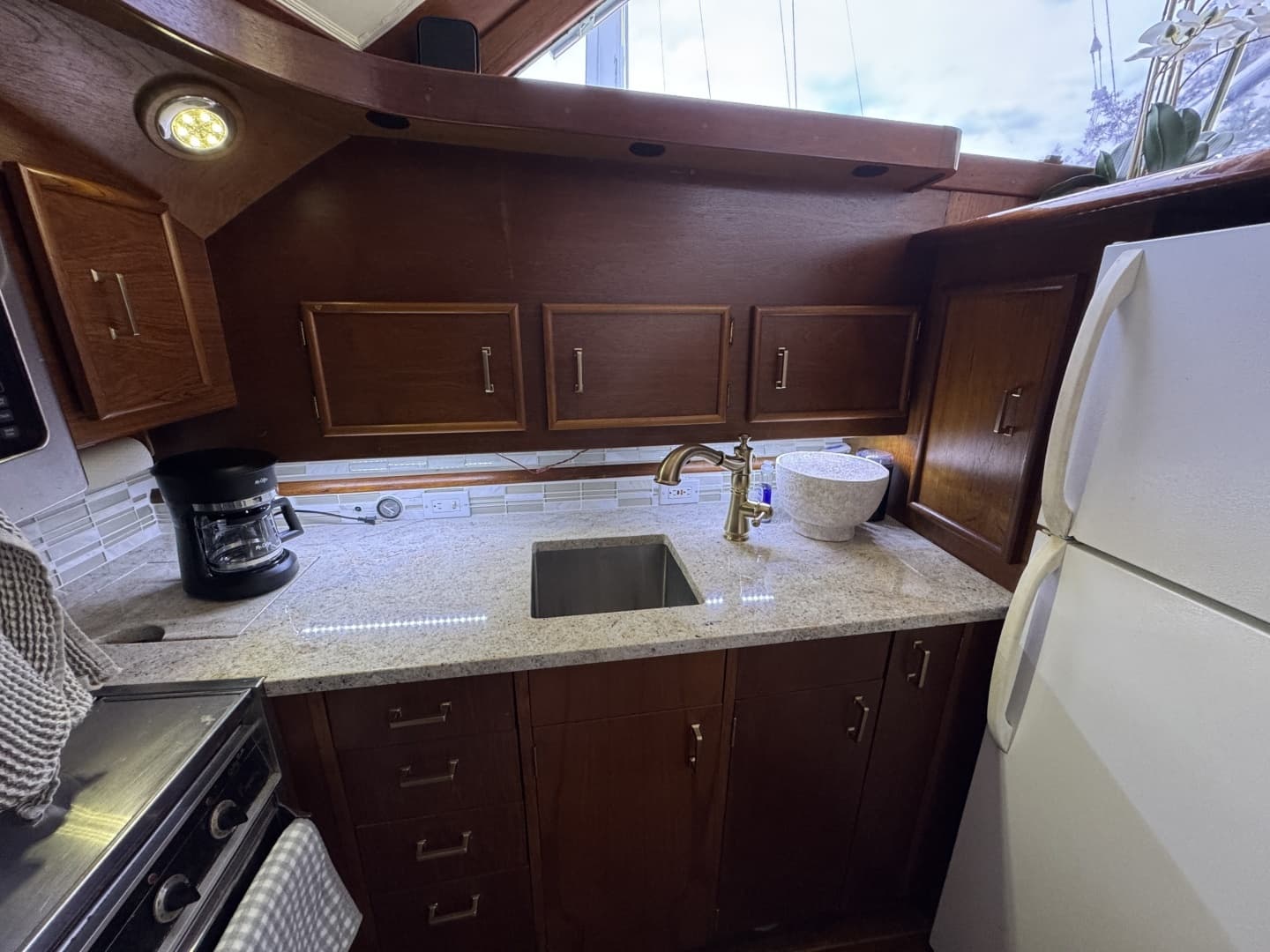 1988 Ocean Yachts 44 SS - Image 39