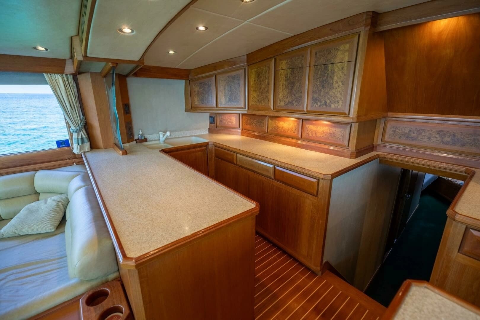 1998 Miller Marine 60 Convertible - Image 10