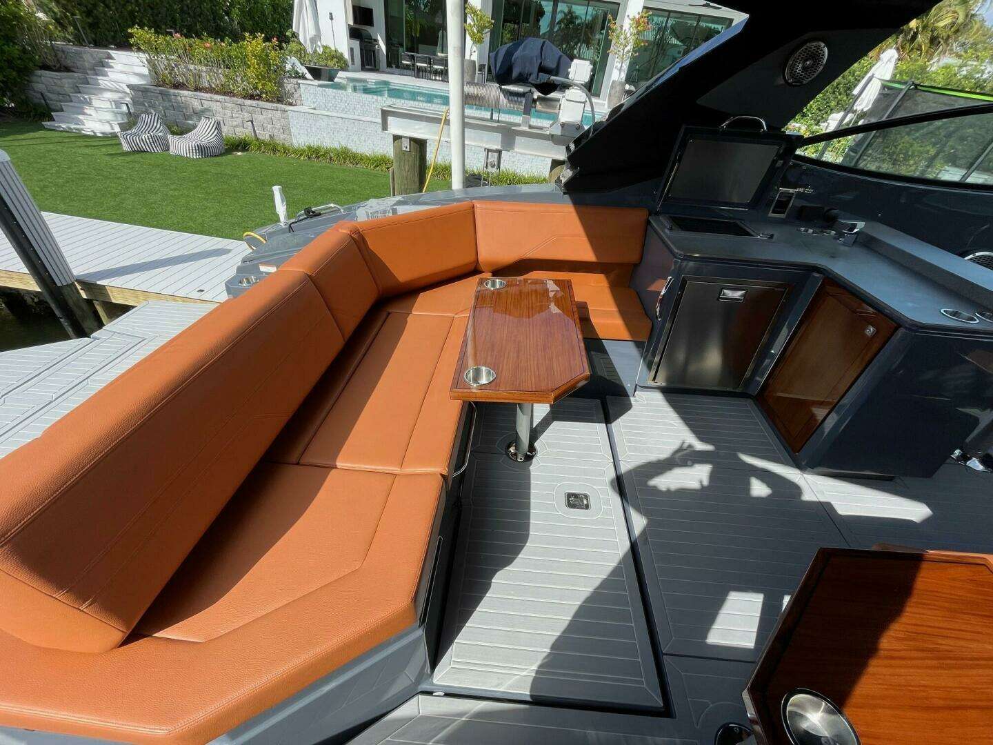 2023 Cruisers Yachts 38 GLS - Image 36