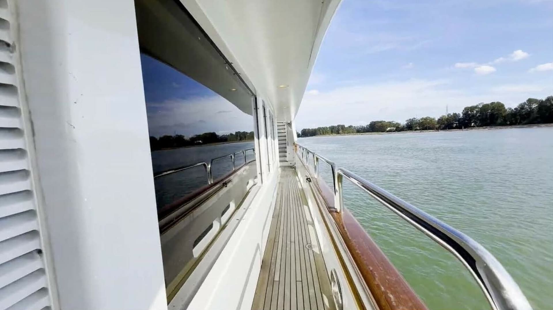 2004 Benetti Vision - Image 6