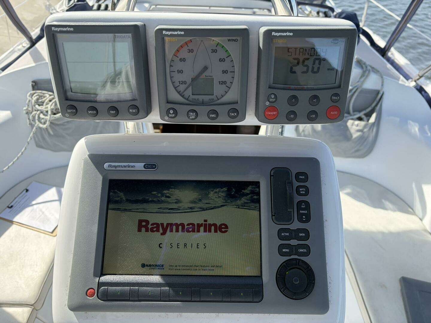 2010 Catalina 309 - Image 8