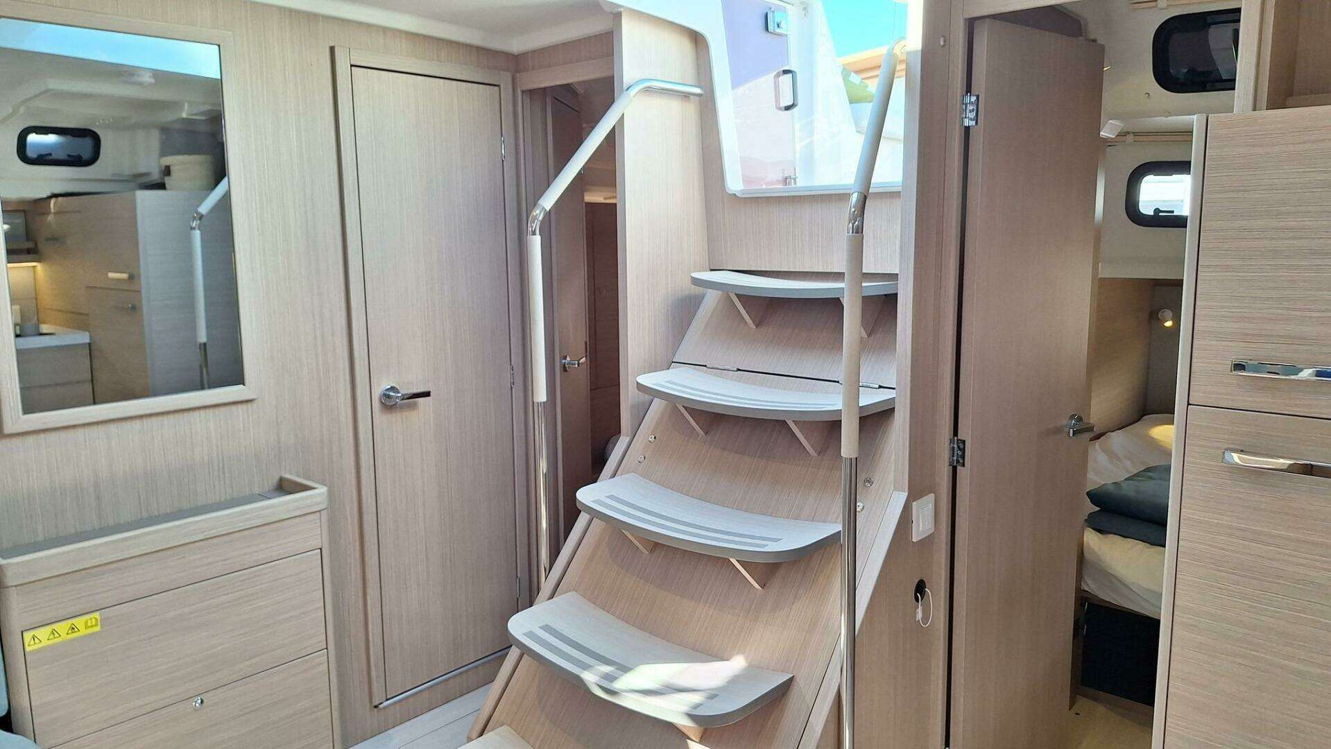 2026 Beneteau Oceanis 52 FIRST LINE - Image 16