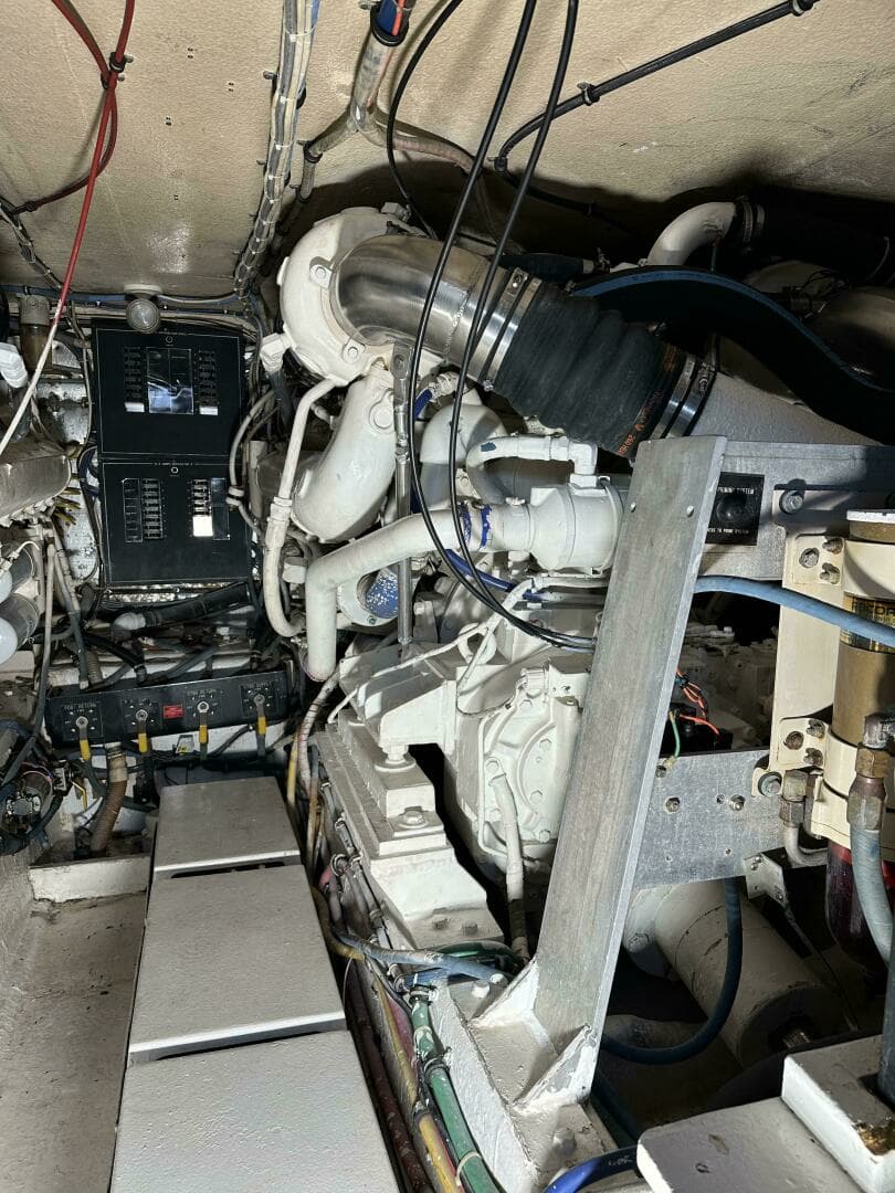 1992 Hatteras 50 Convertible - Image 37