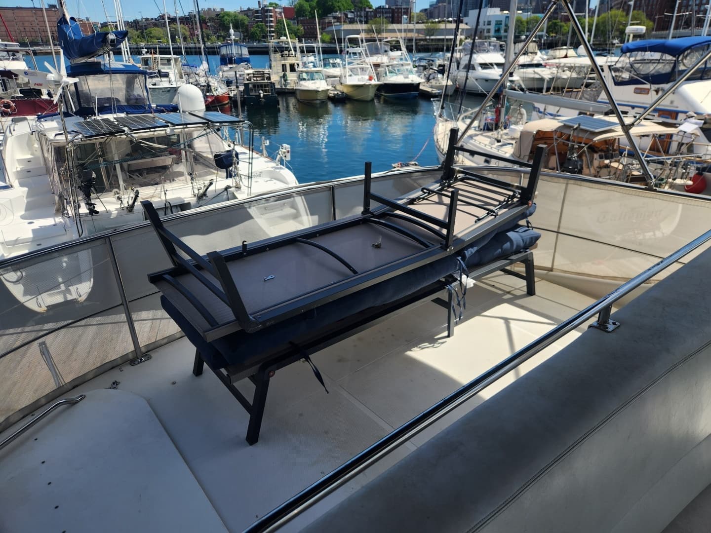 1998 Carver Voyager Pilothouse - Image 46