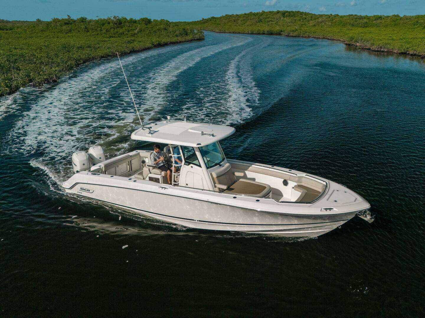 2019 Boston Whaler 330 Outrage - Image 20