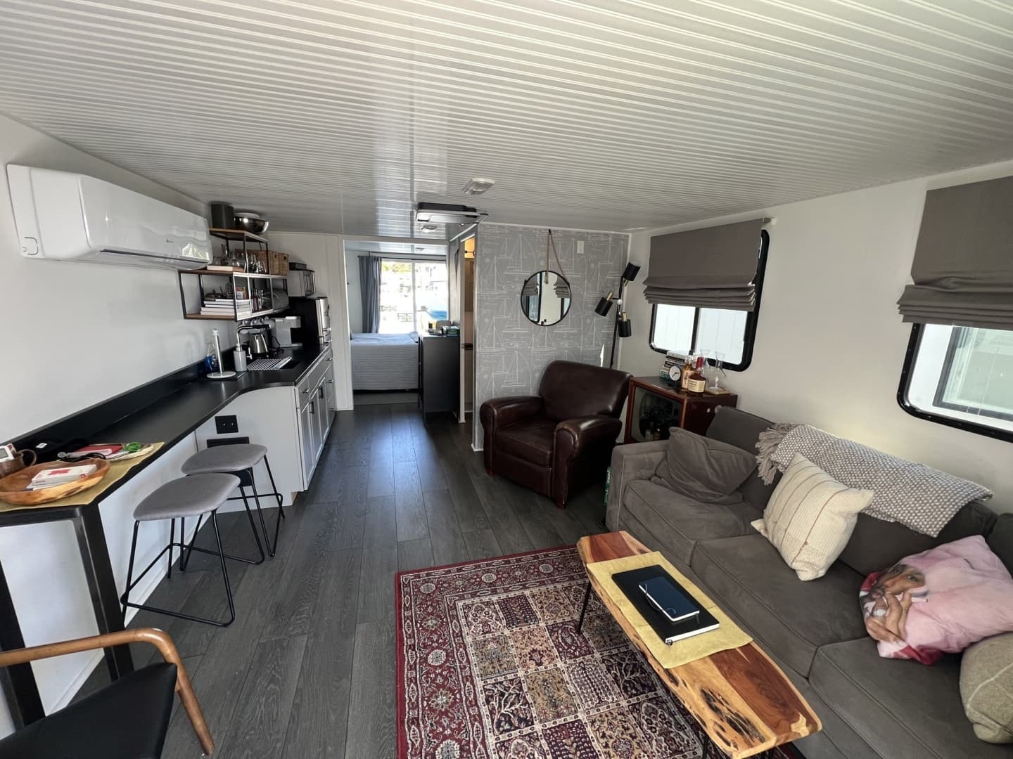 2019 Catamaran Cruisers Houseboat - Image 2