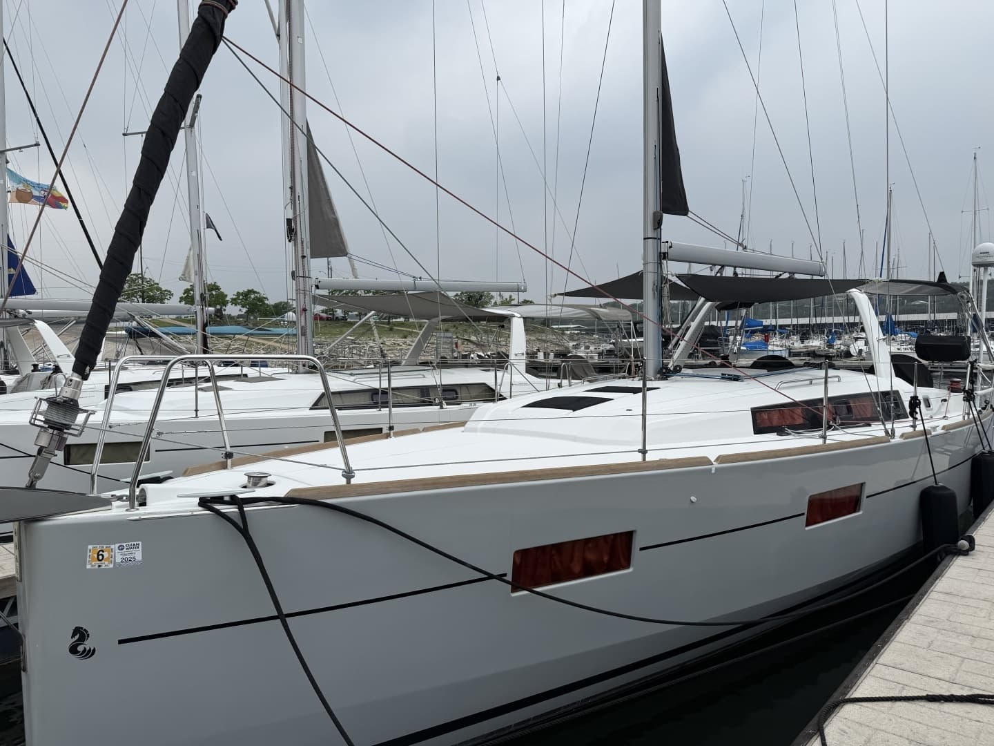 2016 Beneteau Oceanis - Image 18