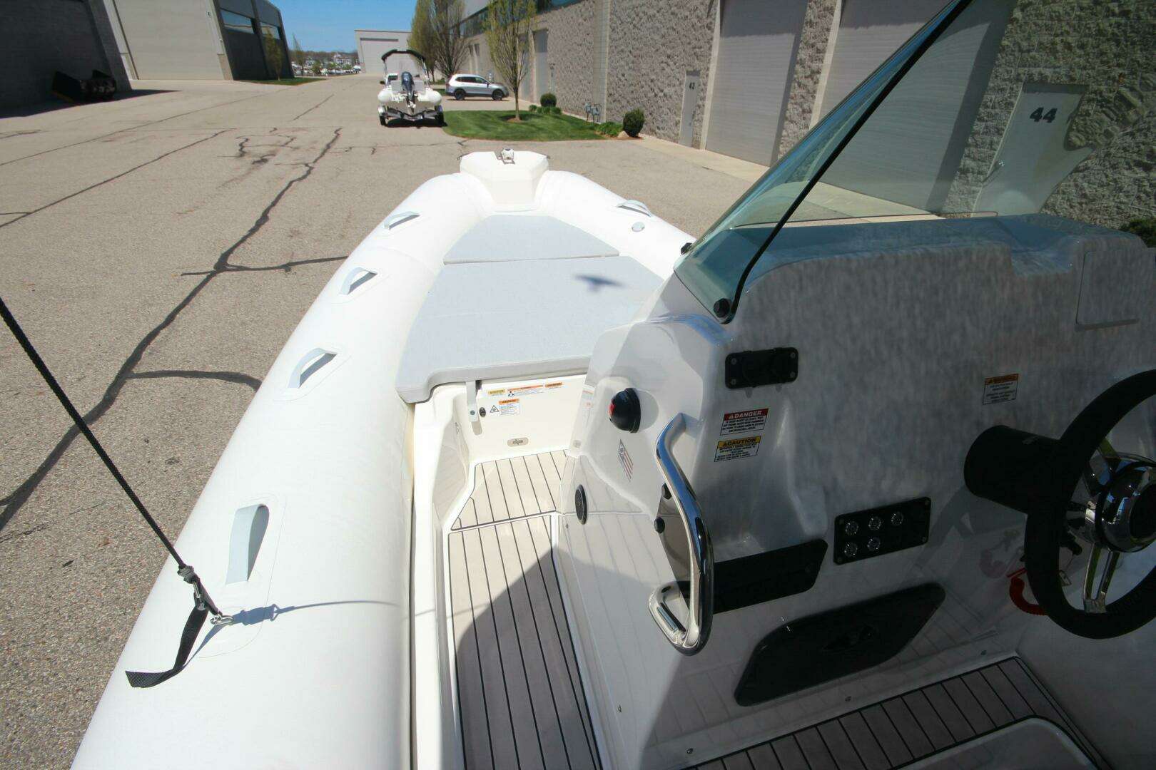2025 Zodiac Medline 6.8 NEO - Image 19