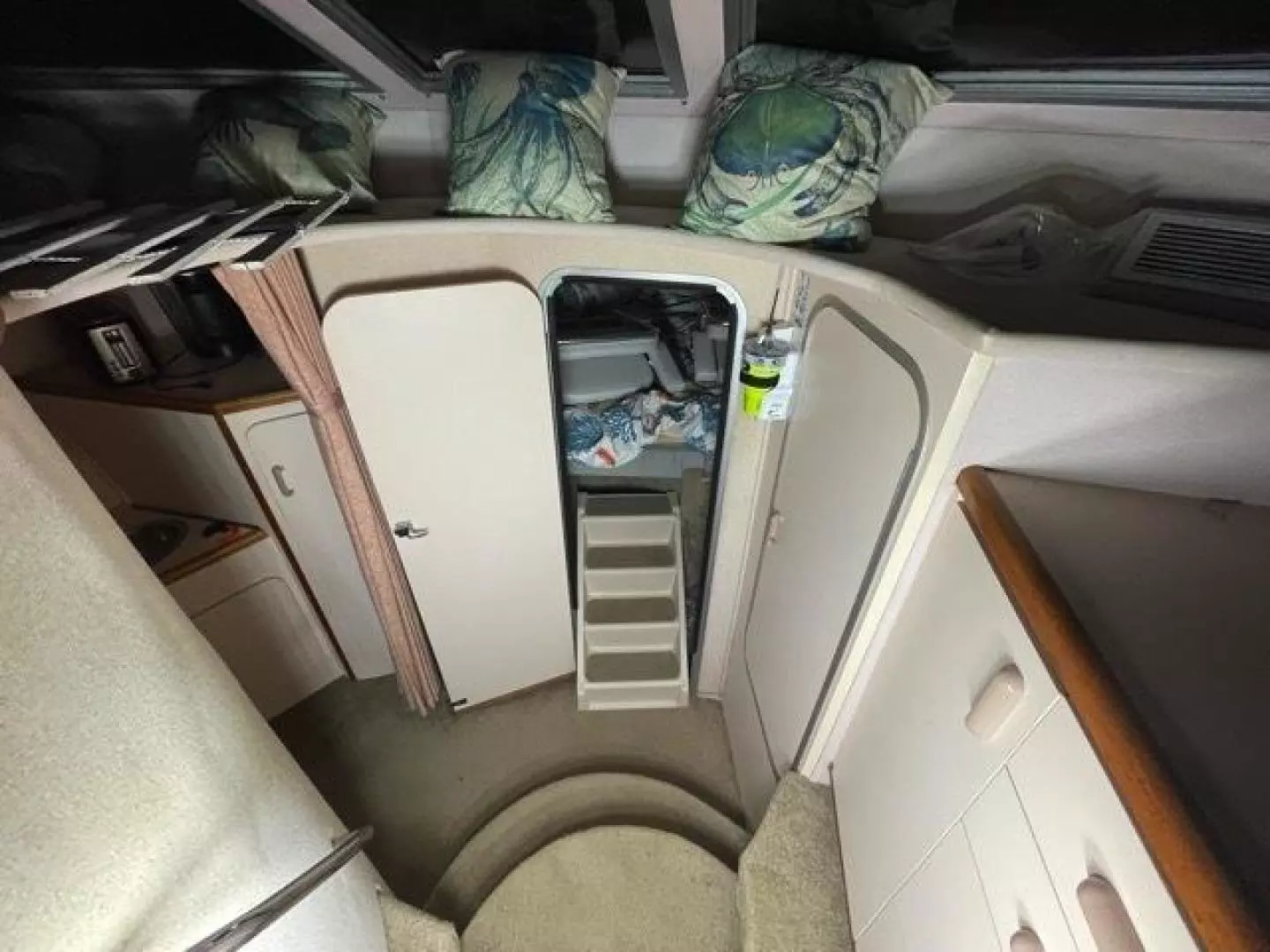 1989 Sea Ray 300 Sedan Bridge - Image 24