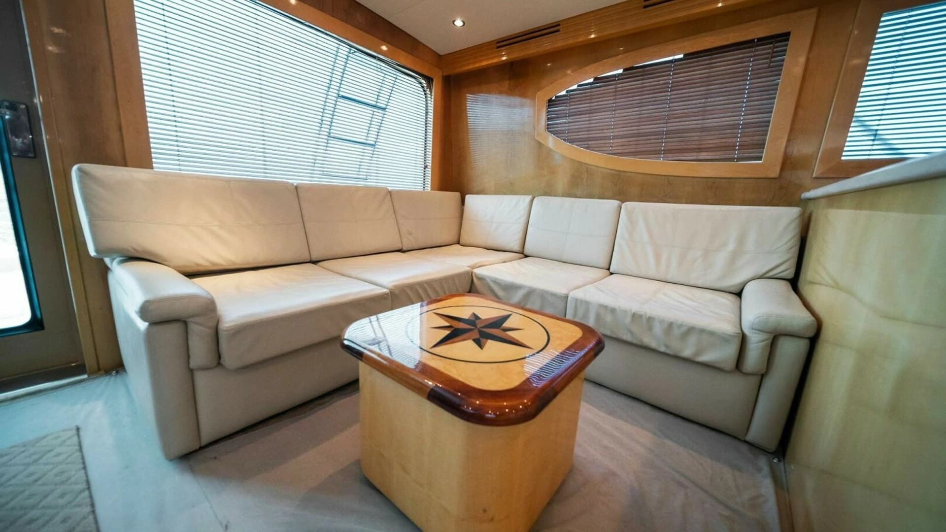 2003 Hatteras 54 Convertible - Image 2