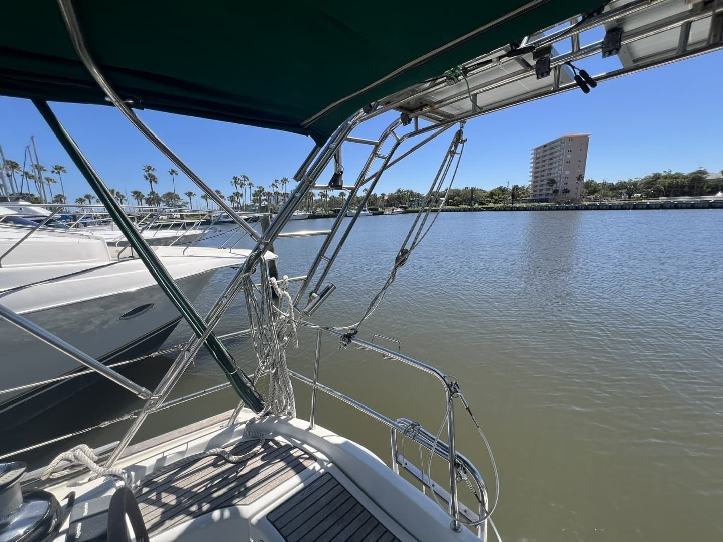 2001 Beneteau Oceanis 473 - Image 24