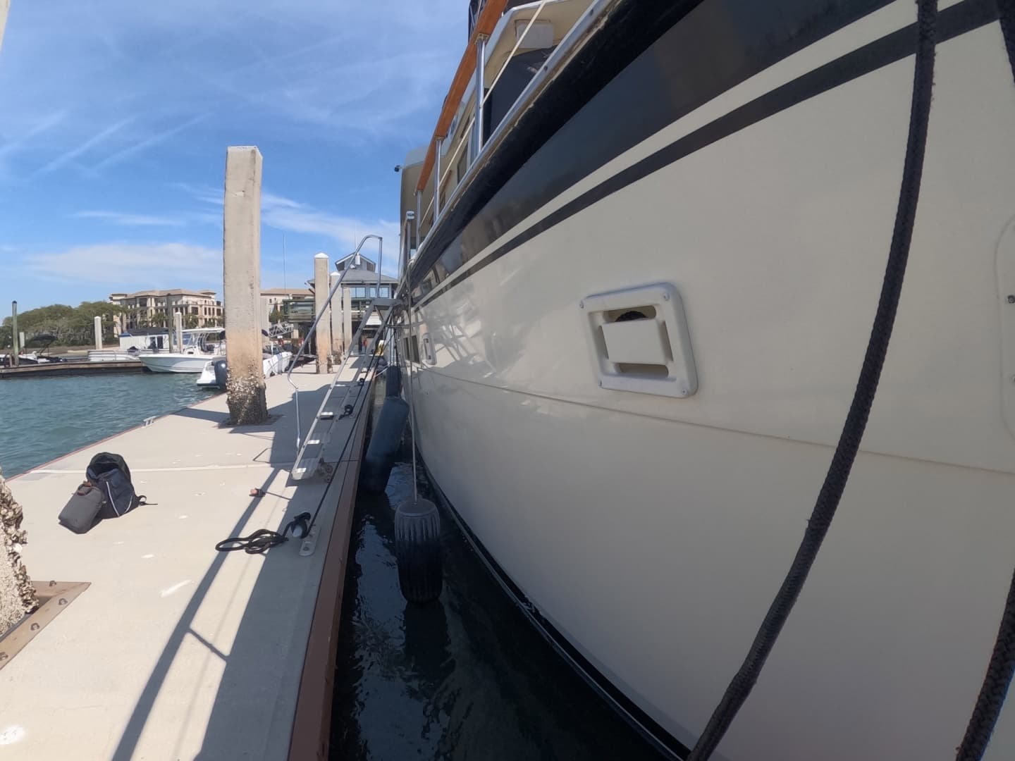 1987 Hatteras Motor Yacht - Image 64