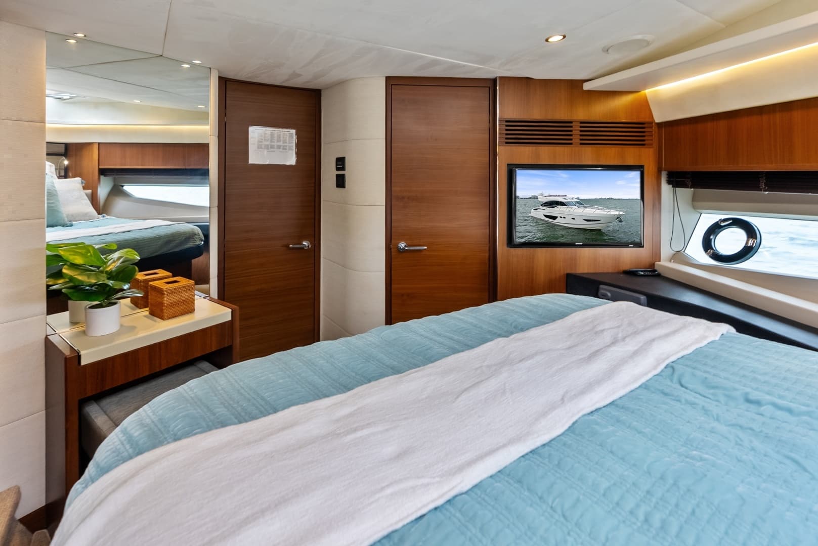 2014 Princess S72 - Image 86