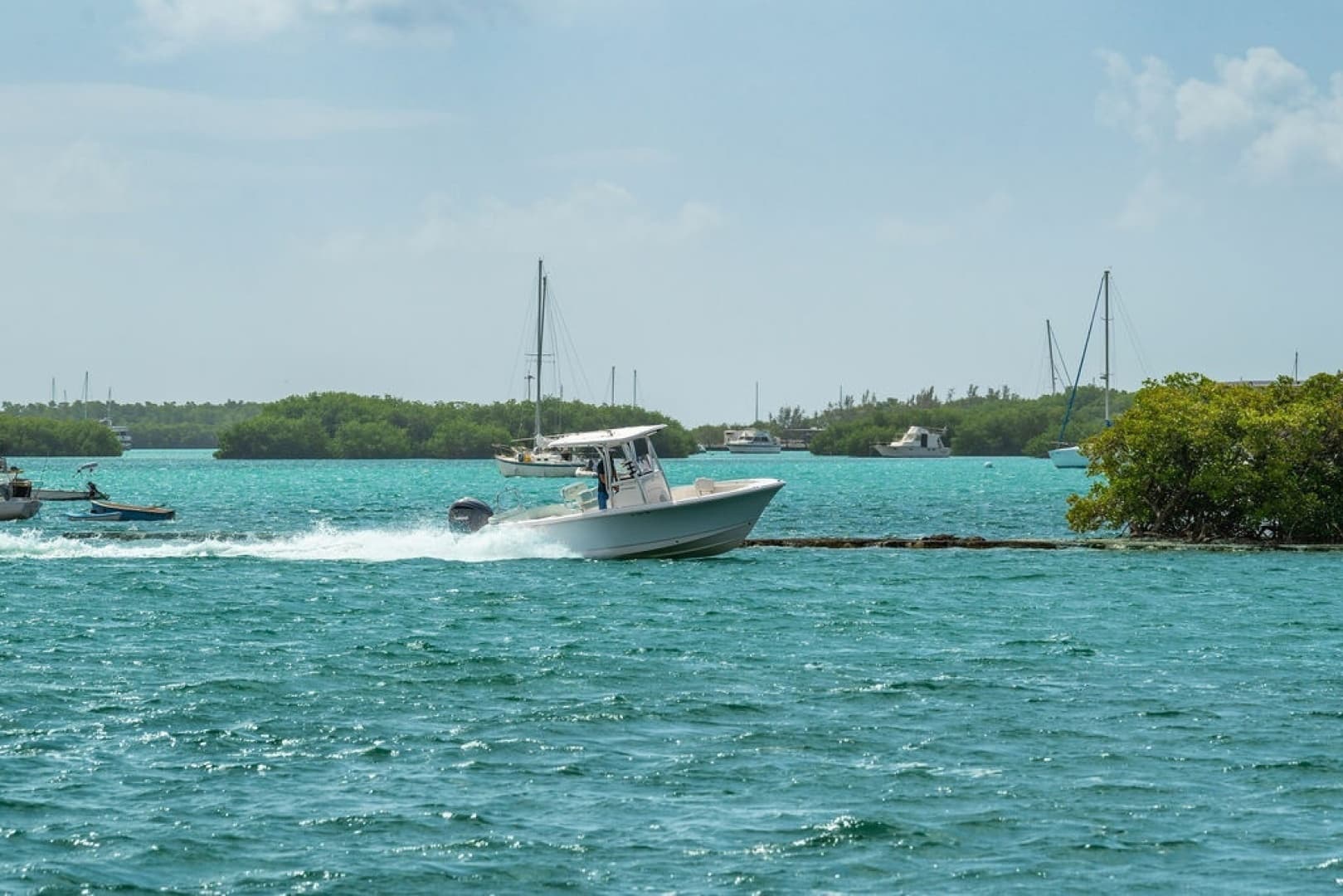 2023 Sea Hunt 234 Ultra - Image 20