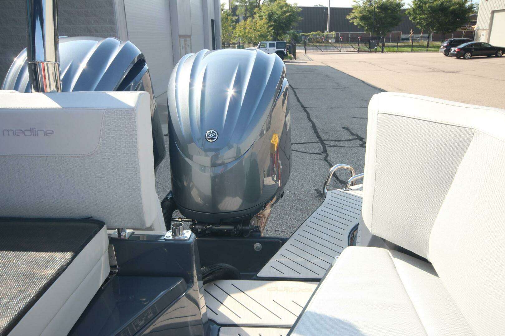 2024 Zodiac Medline 9 NEO - Image 12