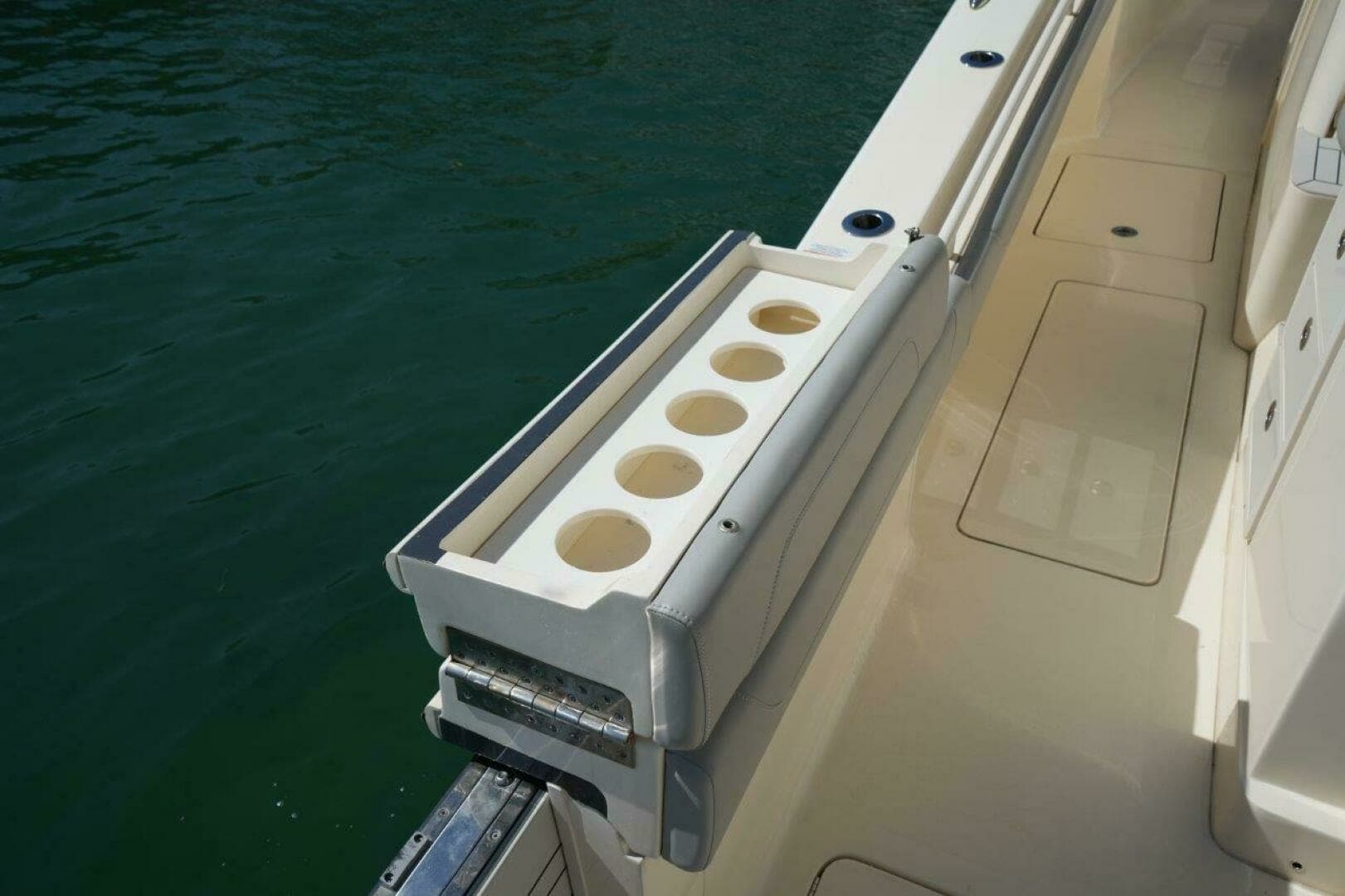 2022 Scout 380 LXF - Image 19