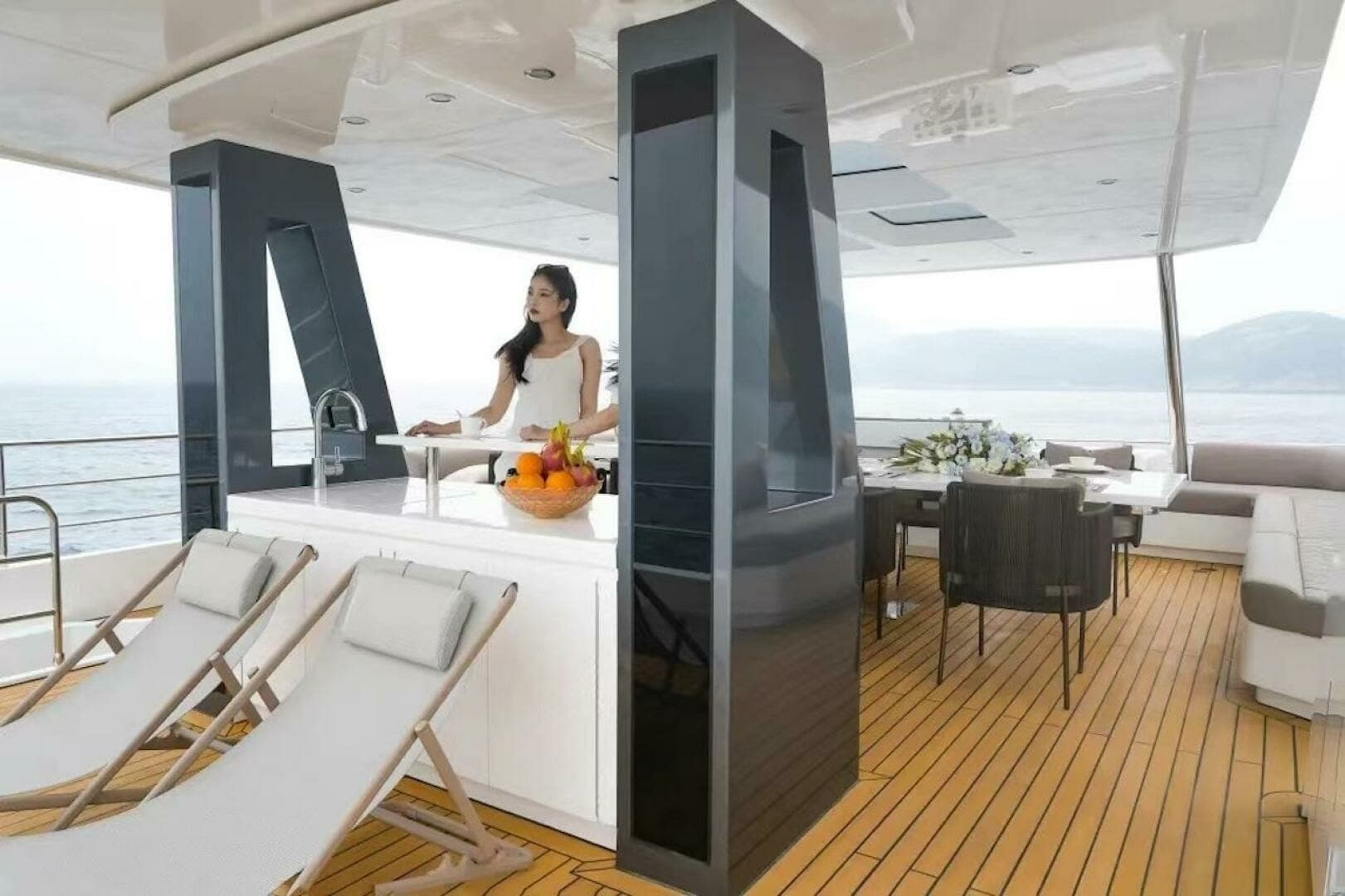 2026 Diamond Yachts EF56 Power Catamaran - Image 10