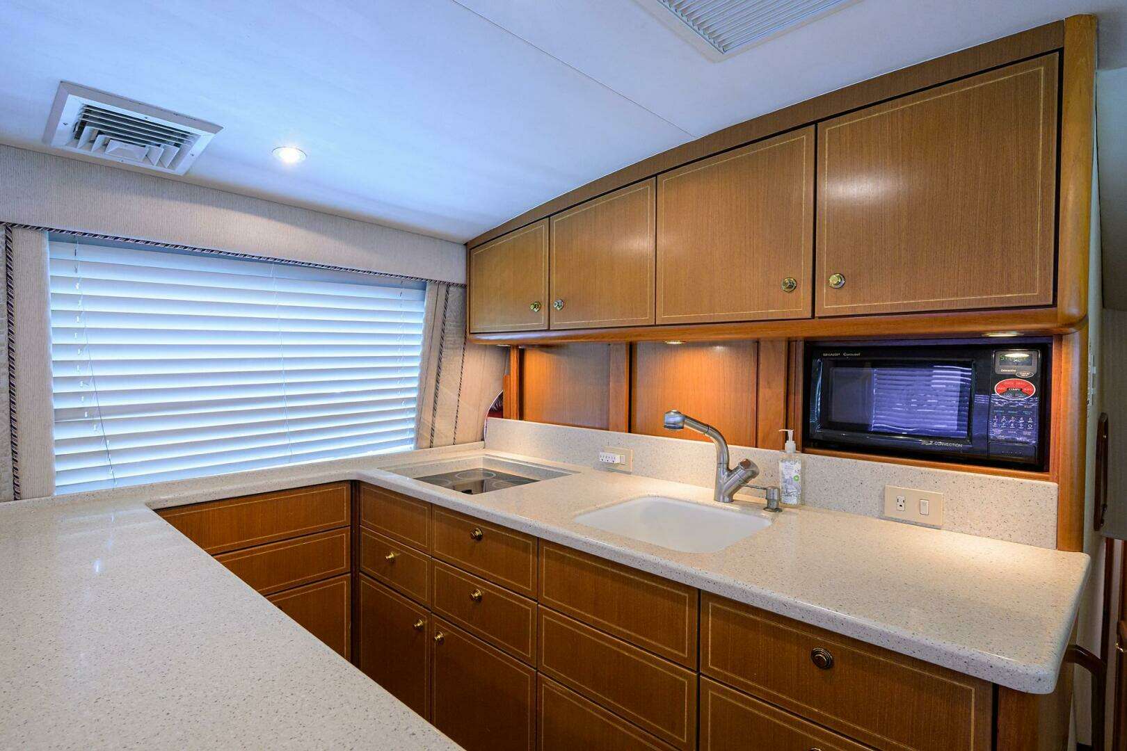 2004 Ocean Yachts 50 Super Sport - Image 5