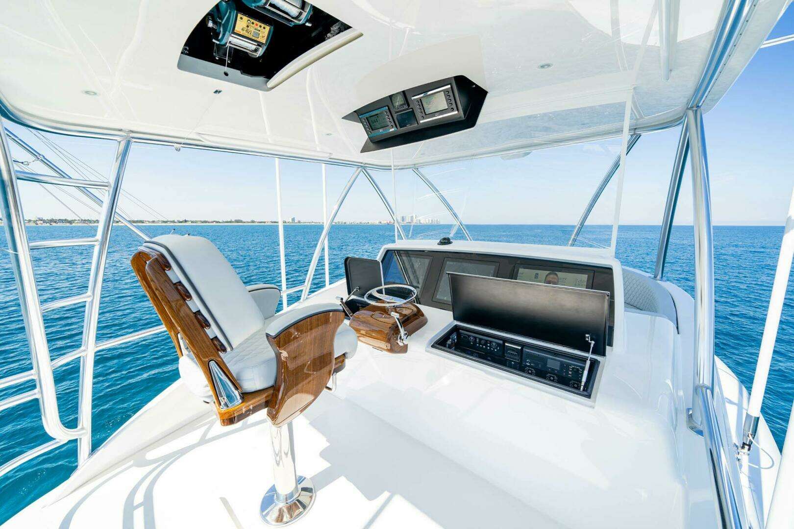 2026 Viking 90 Sky Bridge - Image 8