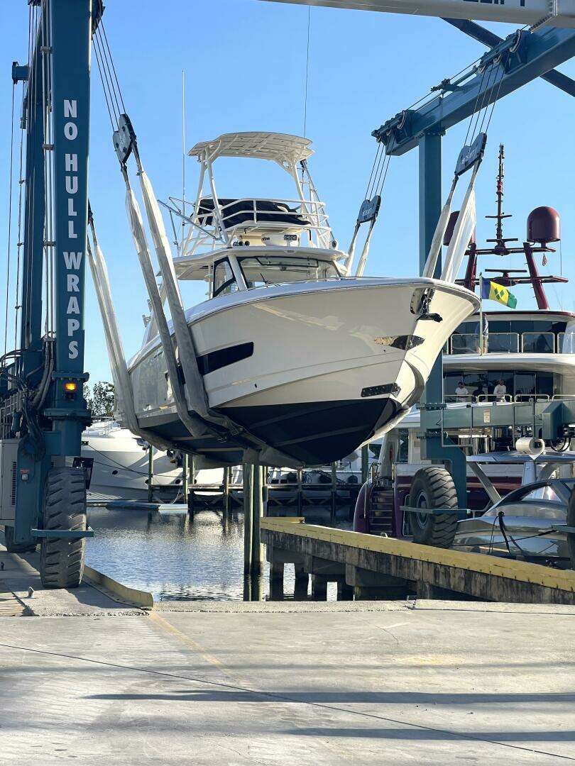 2016 Boston Whaler — - Image 140