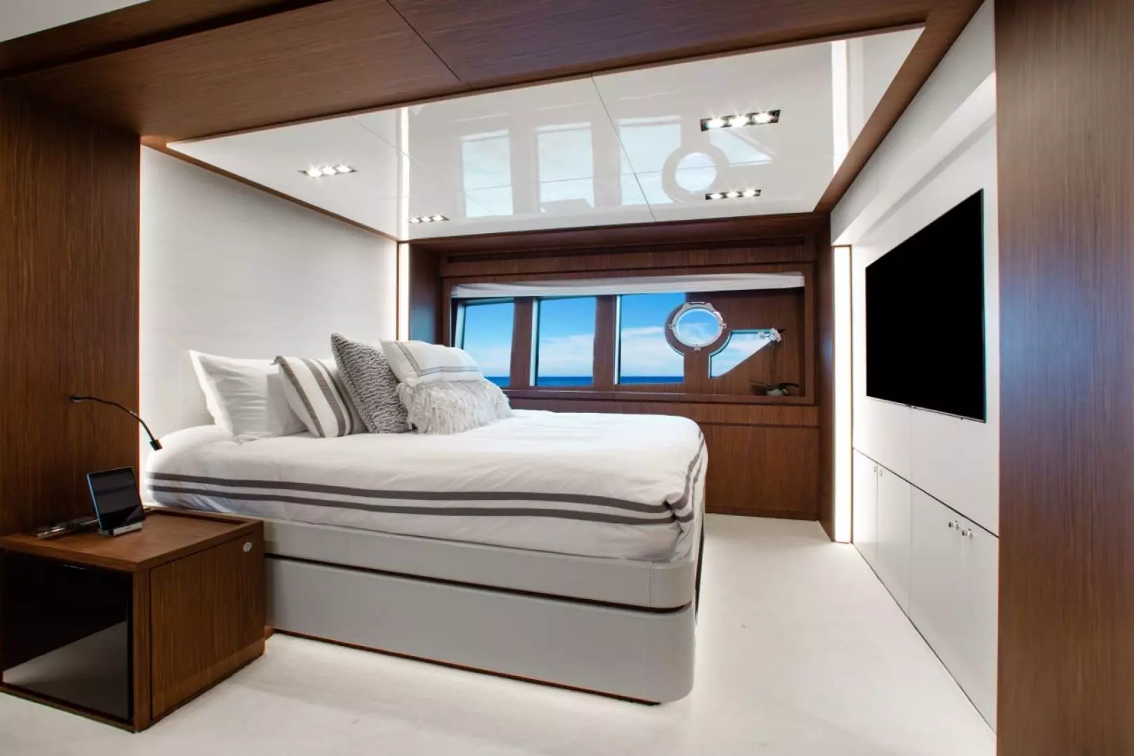 2017 Riva 88 Domino Super - Image 27