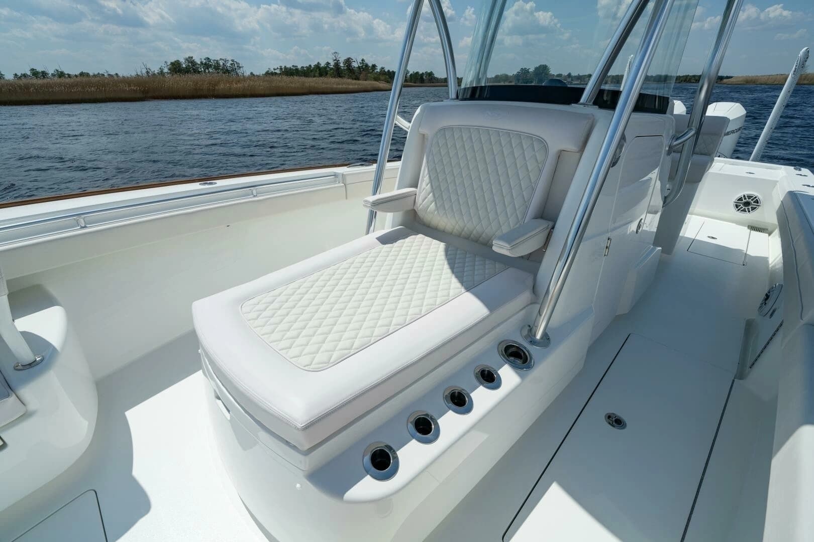 2027 Valhalla Boatworks V-29 Hybrid - Image 15