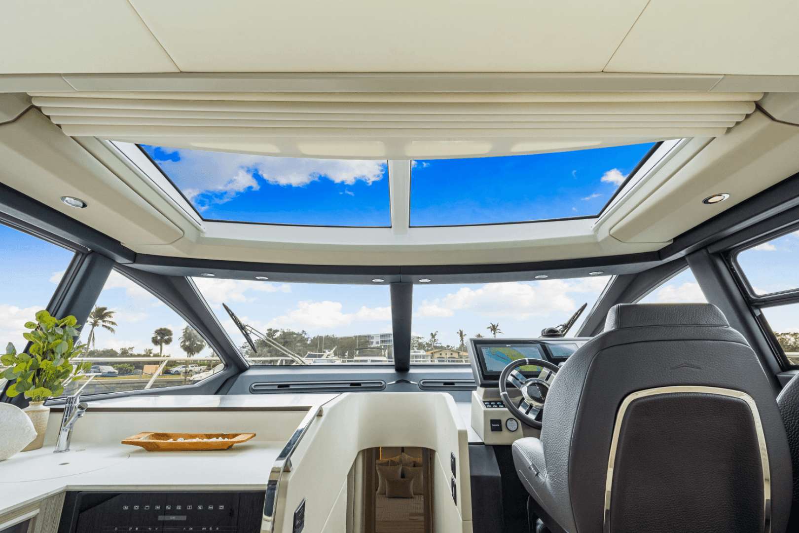 2025 Azimut S6 - Image 81