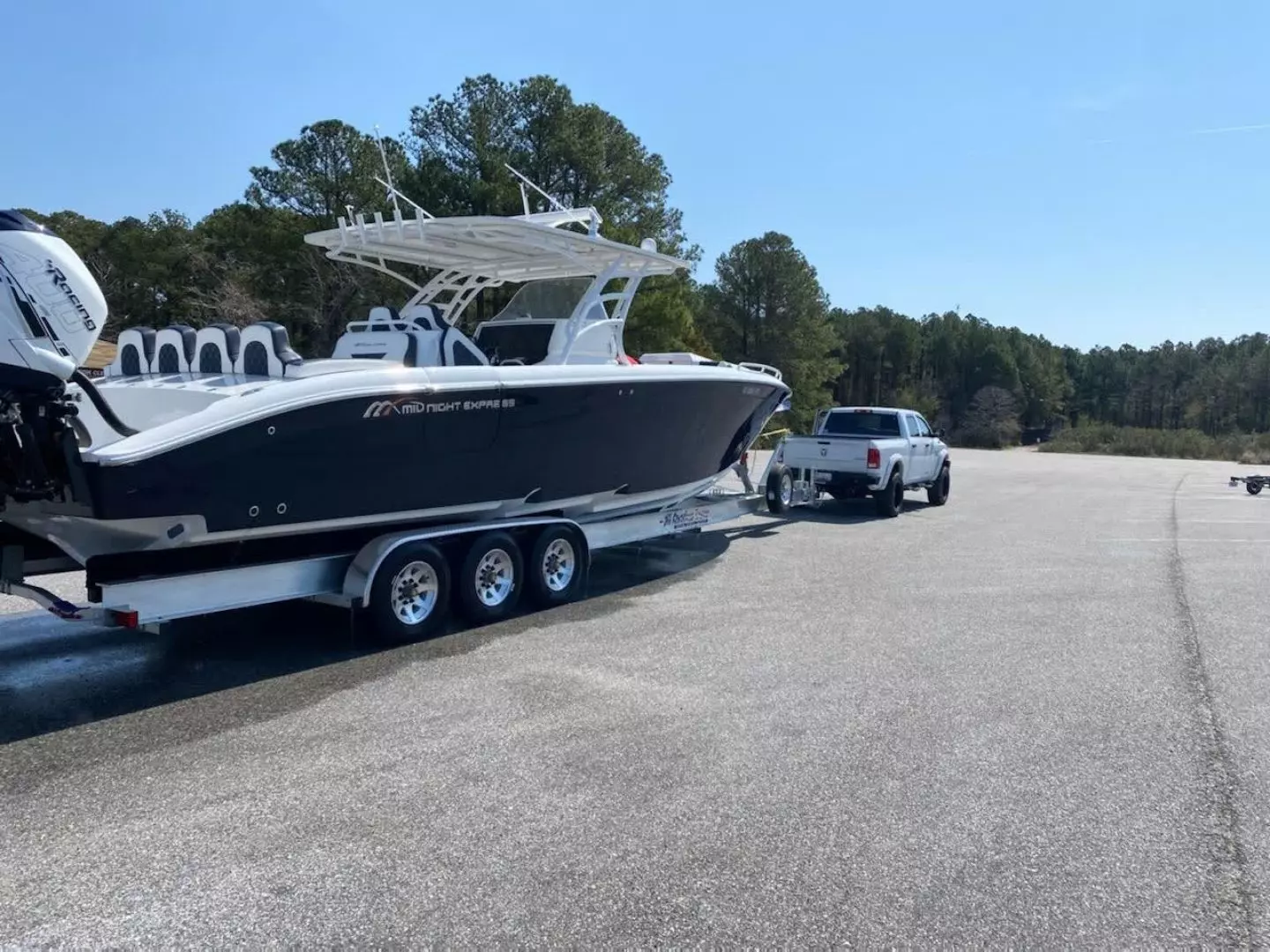 2019 Midnight Express 39 Cuddy - Image 23