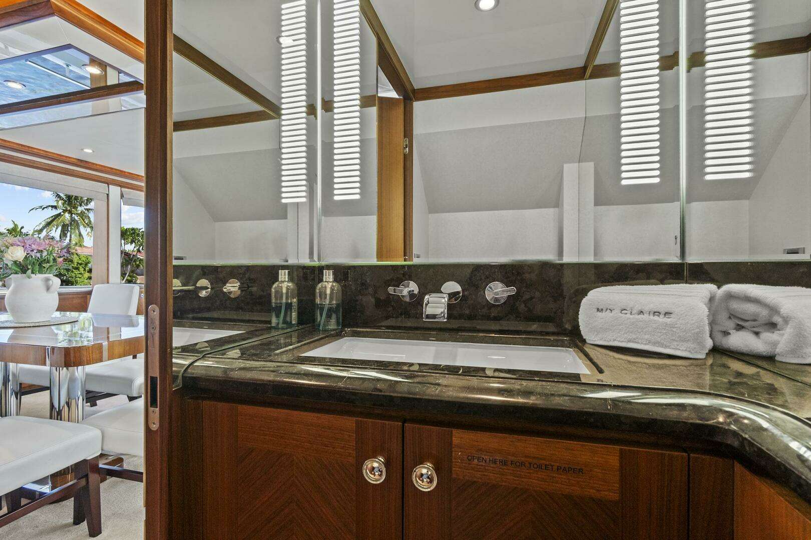 2016 Ocean Alexander 85 E - Image 101