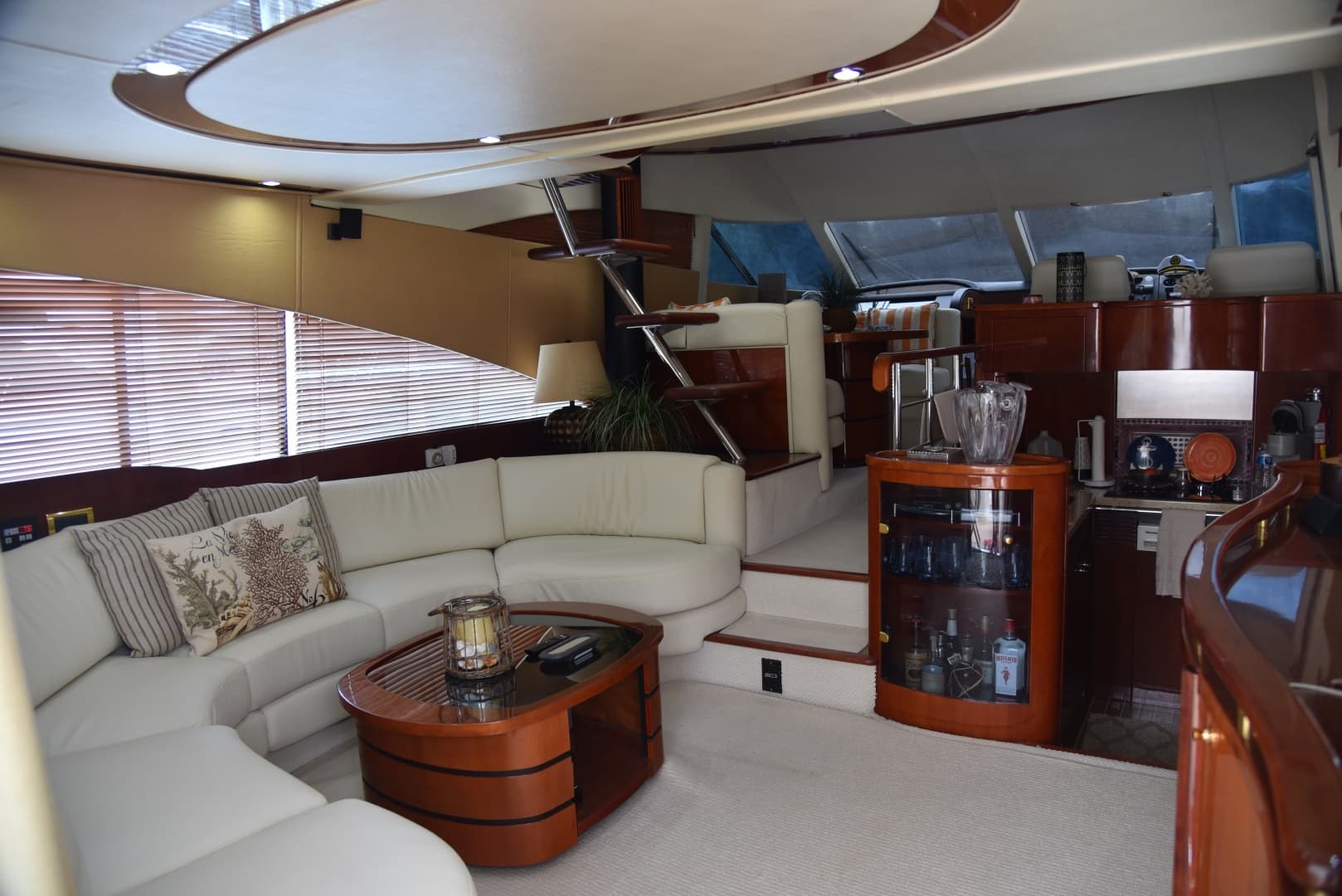2002 Fairline Squadron 58 - Image 19