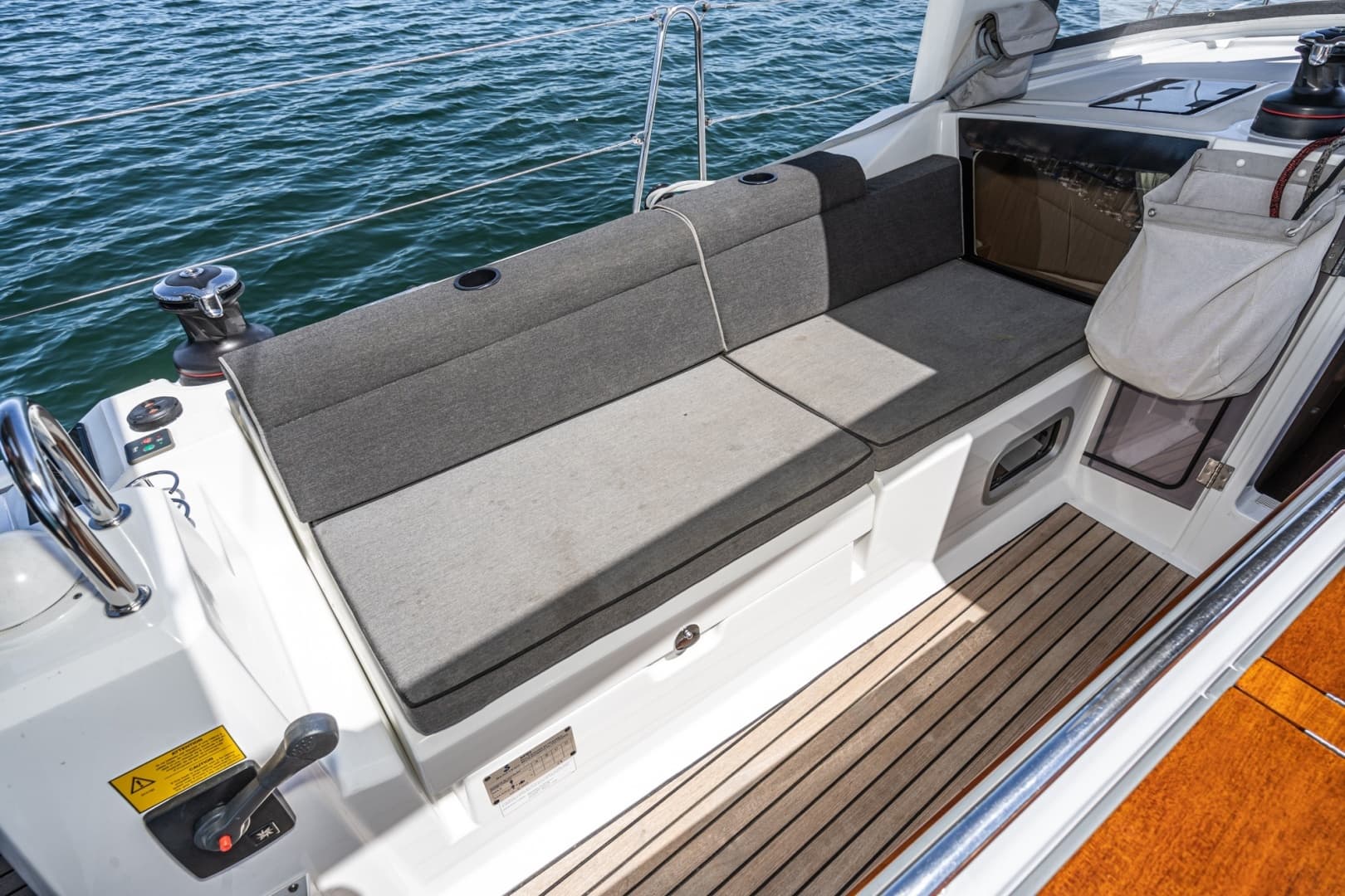 2018 Beneteau Oceanis 41.1 - Image 13