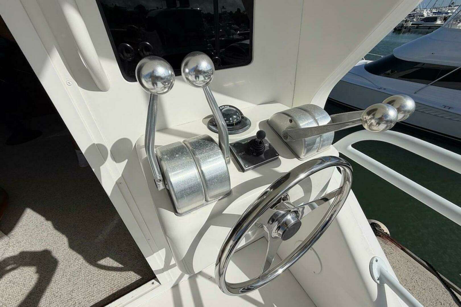 1999 Viking 58 Convertible - Image 39