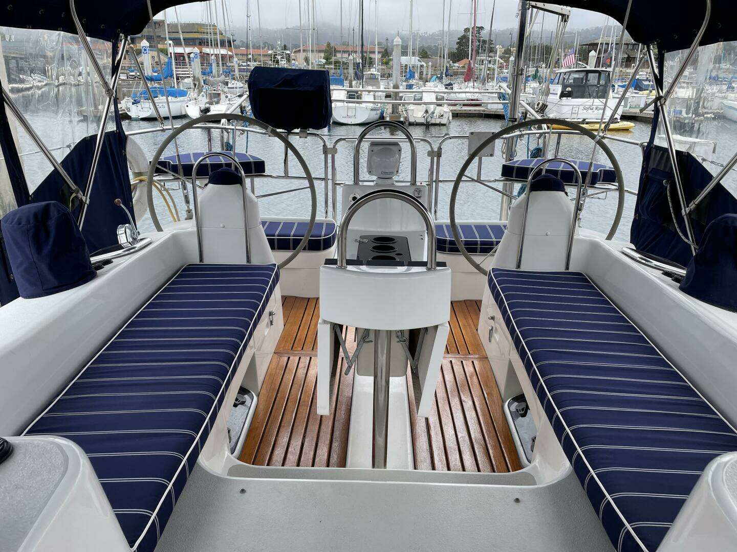 2005 Catalina 470 - Image 9