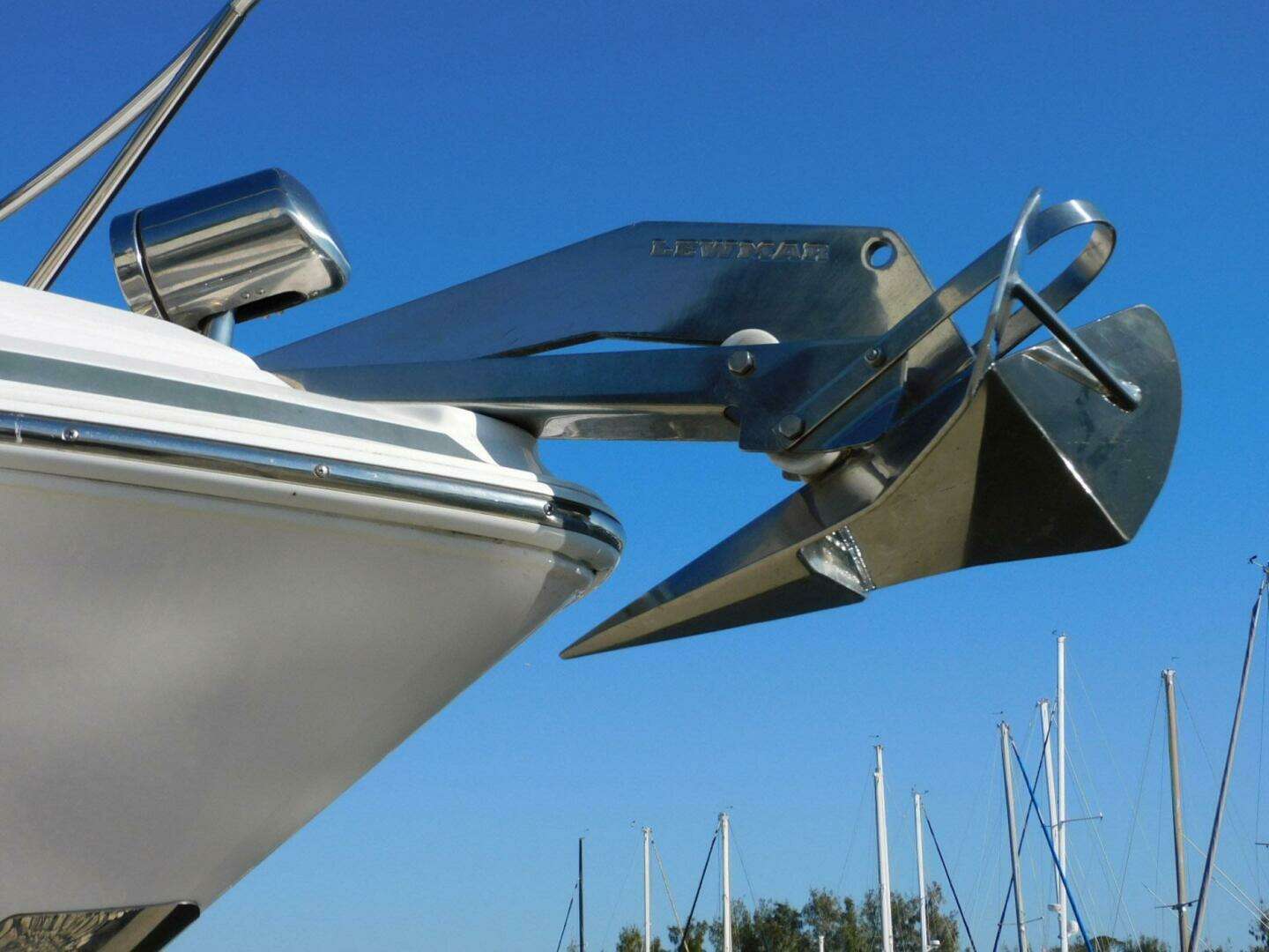 2019 Regal 28 Express - Image 3