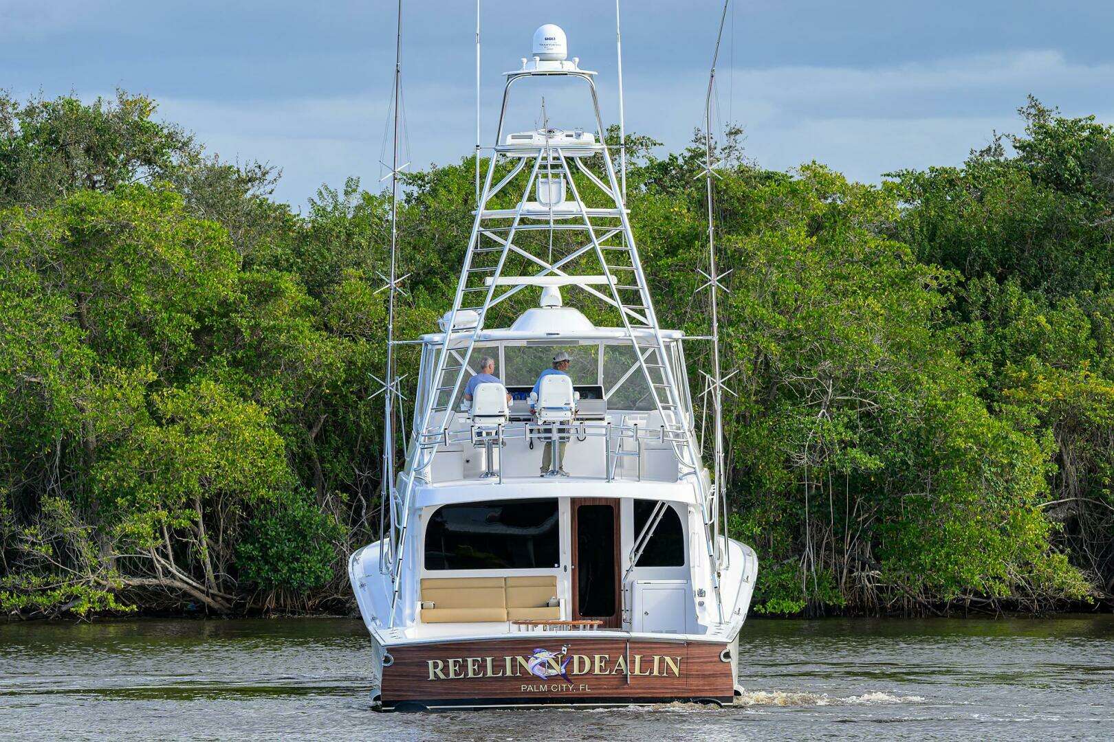 2013 Hatteras GT63 - Image 54
