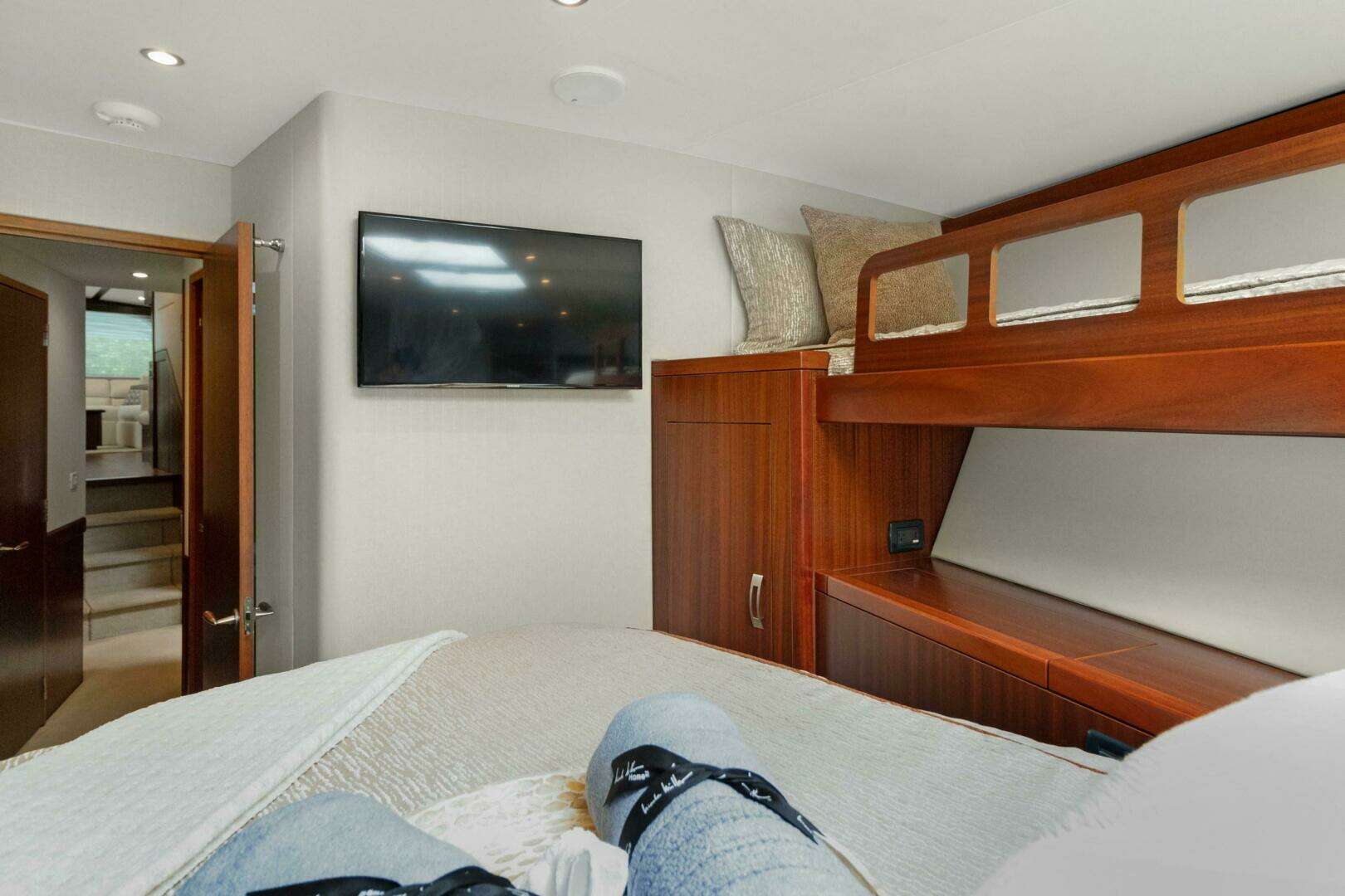 2016 Hatteras GT63 - Image 41