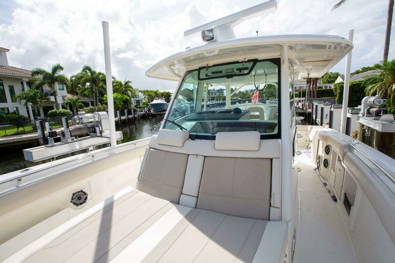 2023 Boston Whaler 380 Outrage - Image 18
