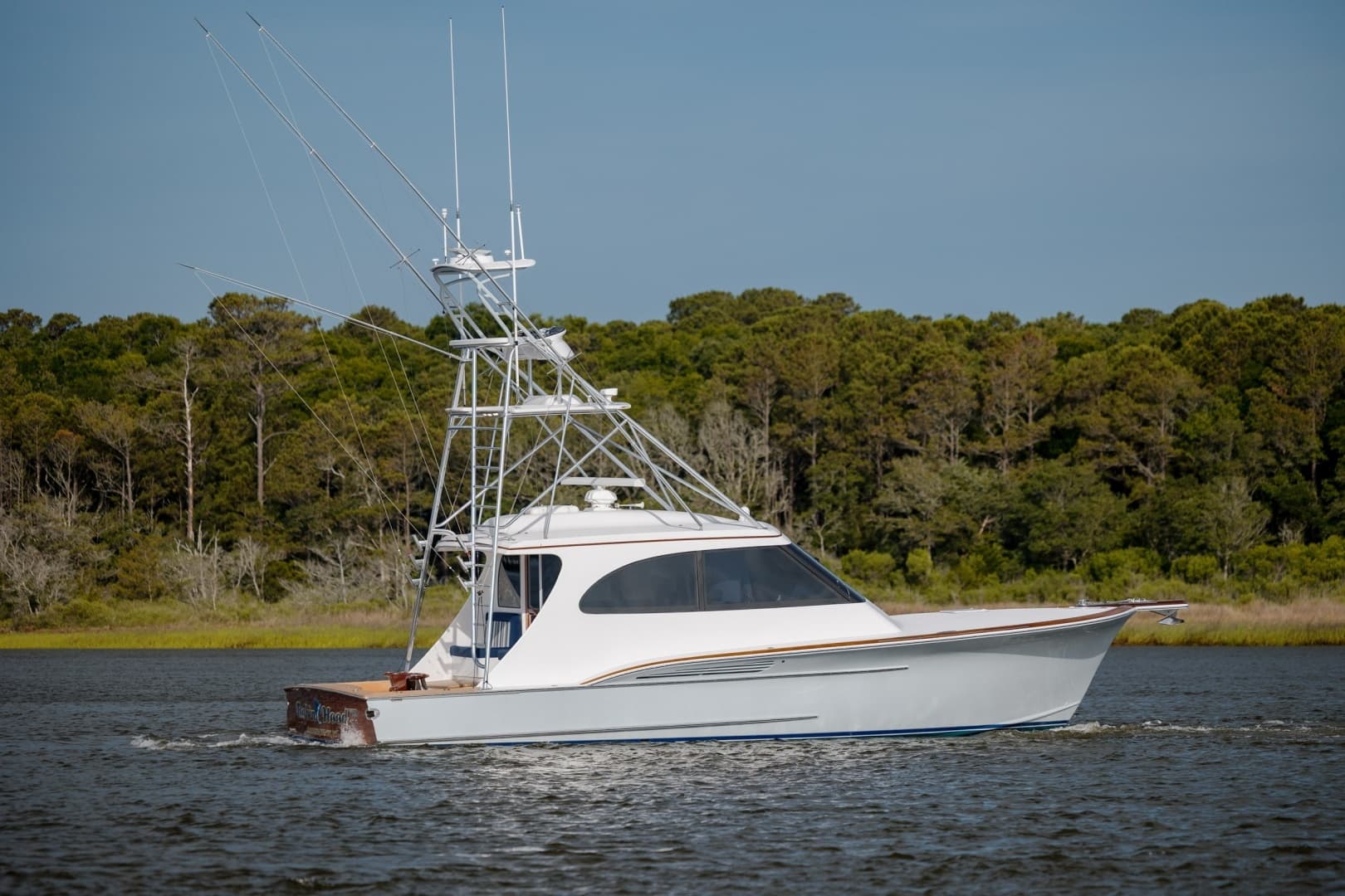 2015 Jarrett Bay Hardtop Express - Image 8
